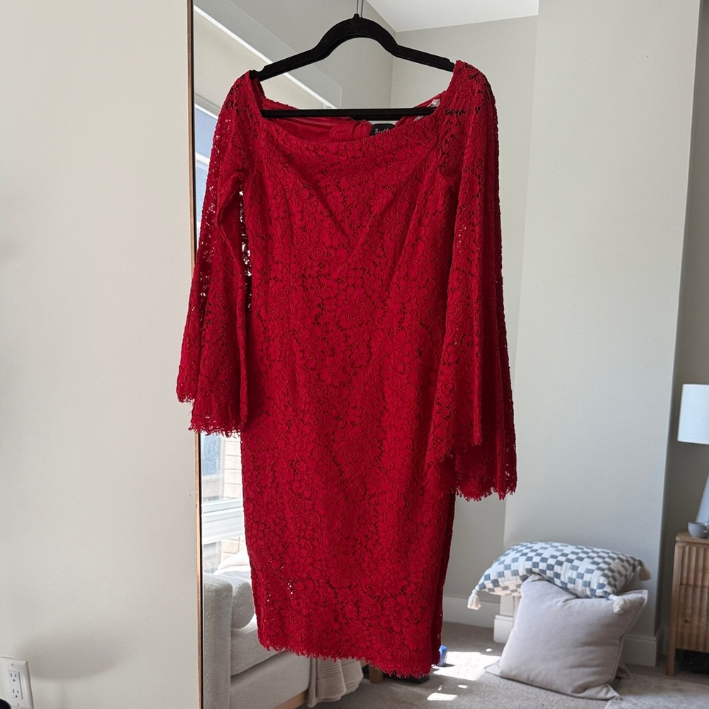 🟢 $40 SALE - Bardot Red Lace Long Sleeve Off Shoulder Dress